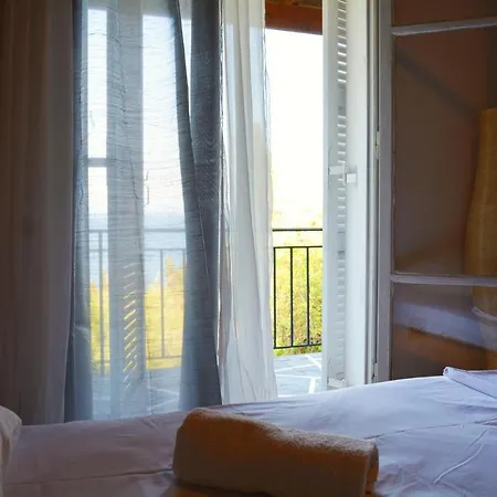 Afroditi First Floor Apartment Achilleion